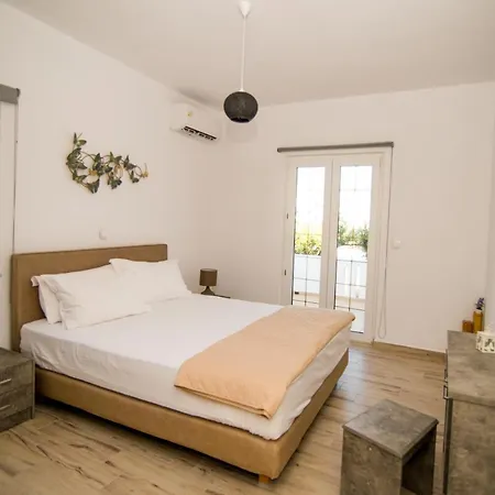 Zou * Αμπελάς